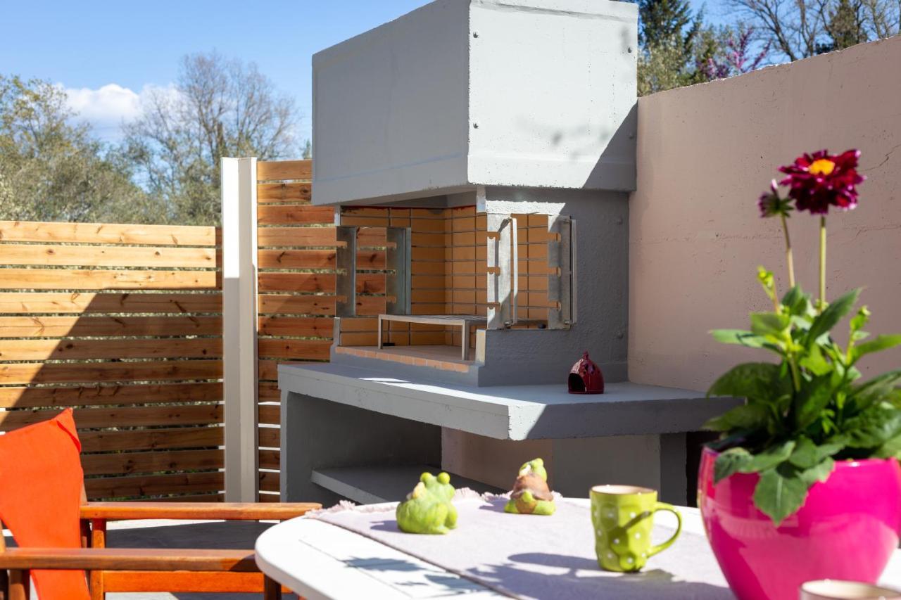 Nightingale Villa & Suites Corfu Gazátika Eksteriør billede